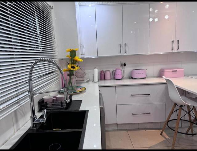 3 BEDROOM HOUSE FOR SALE IN KWA THEMA